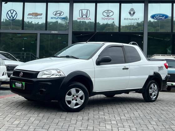 FIAT STRADA 1.4 MPI HARD WORKING CD 8V FLEX 3P MANUAL FIAT STRADA 1.4 MPI HARD WORKING CD 8V FLEX 3P MANUAL
